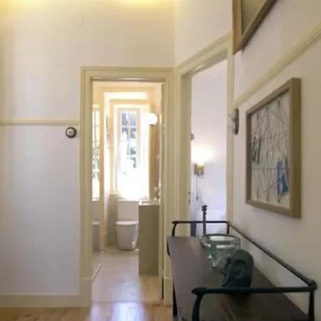 Entire House - Romantic Vintage Hébergement de vacances *